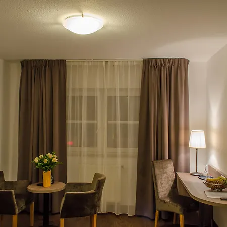 City Hotel Wiesbaden 3*