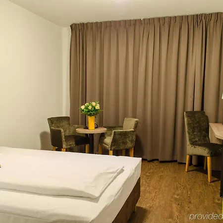 City Hotel Wiesbaden Hotel 3*