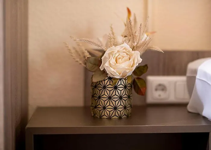 City Hotel Wiesbaden Отель Висбаден