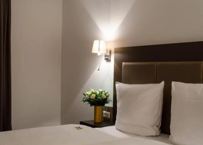 Отель City Hotel Wiesbaden 3*