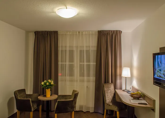 City Hotel Wiesbaden 3*